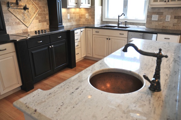 Granite-vs-Laminate-Spectrum-Stone-Designs-discusses-the-pros-and-cons-of-natural-stone-vs-laminate-for-your-home